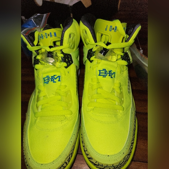 Jordan Spzike BHM